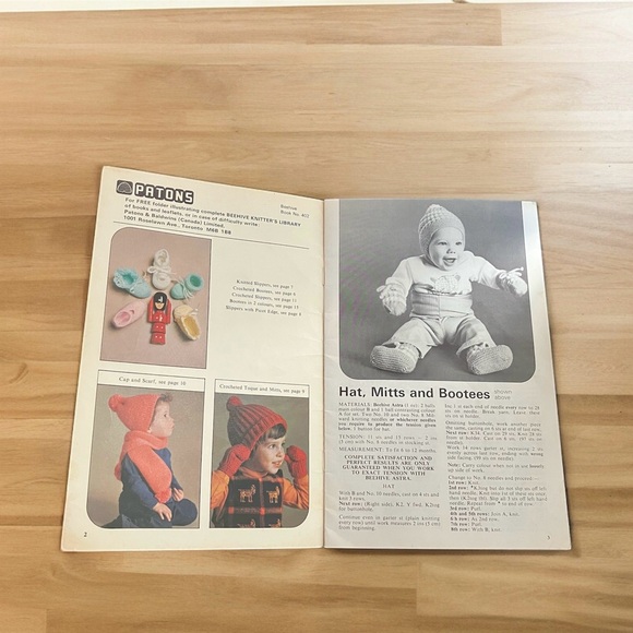 3/$22 Patons Beehive Patterns Accessories for Tots and Toddlers Vintage Crochet - Picture 3 of 4